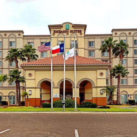 Embassy Suites By Hilton Laredo Bagian luar foto