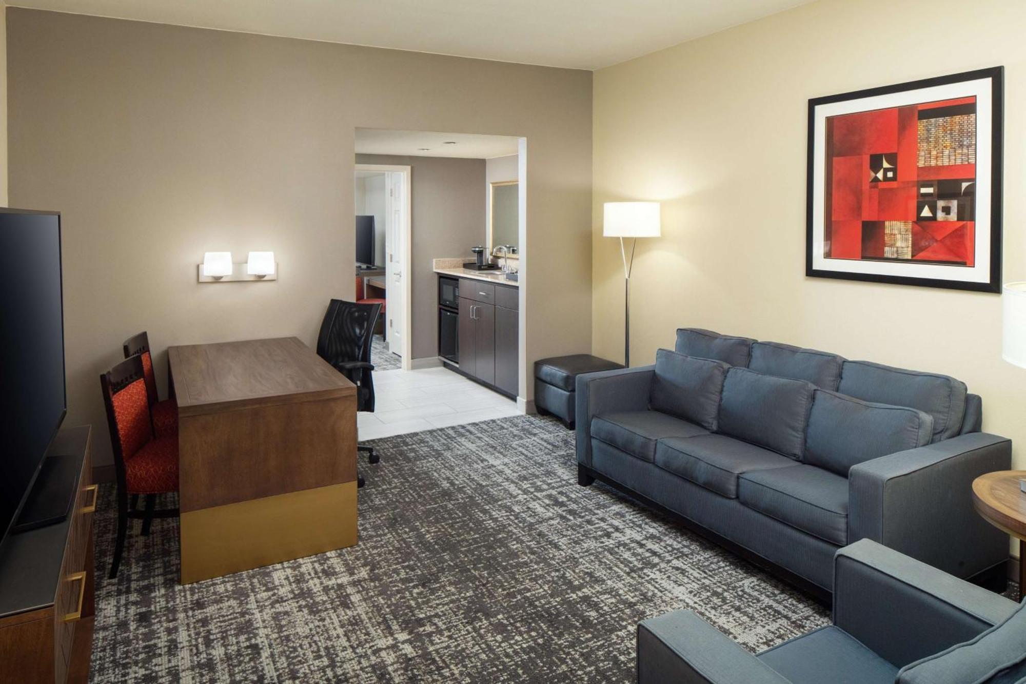 Embassy Suites By Hilton Laredo Bagian luar foto